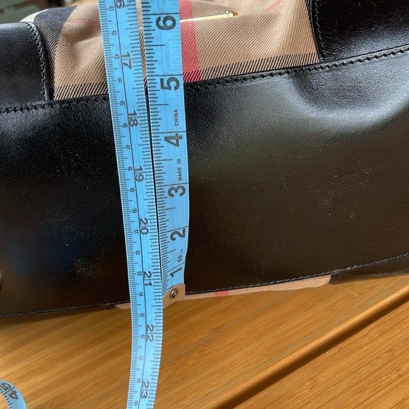 Burberry Haymarket Check tote with leather bottom and dust bag - Picture 15 of 17